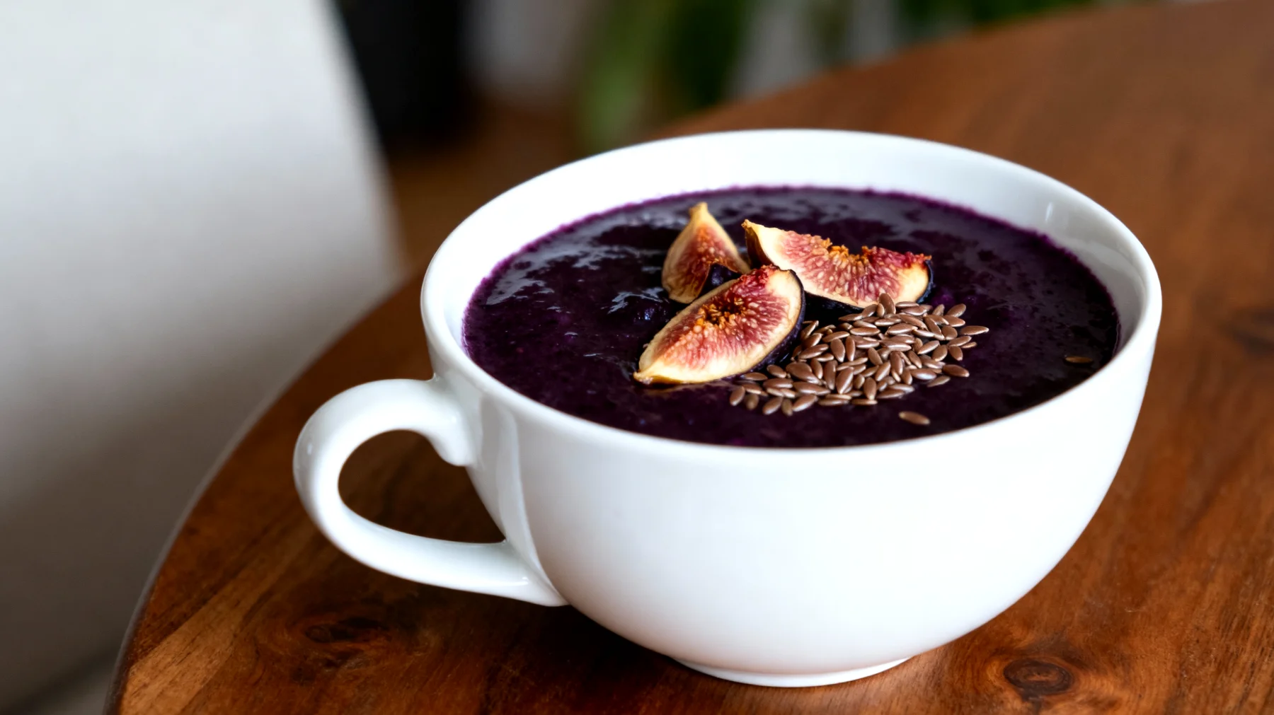 Zuppa di prugne secche, fichi e semi di lino"